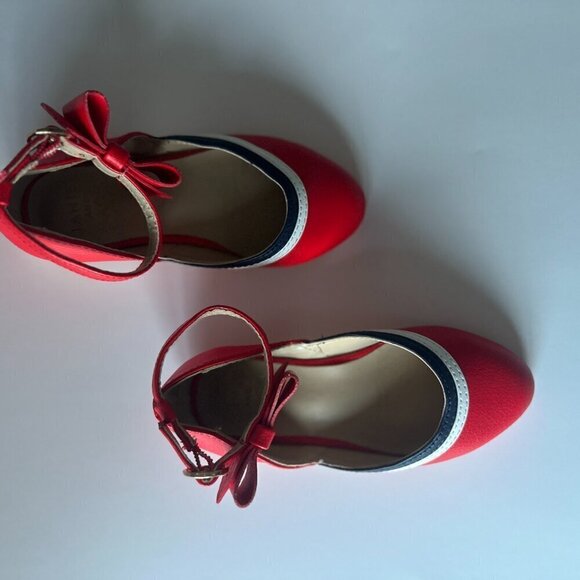 Janie and Jack Girl's Pieced Ballet Flat. Red, white, Navy Blue. Size - 7 - Picture 2 of 10